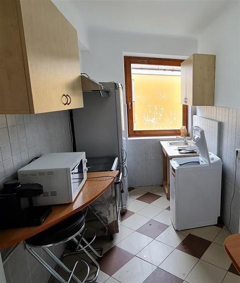 Apartament cu 2 camere decomandat în Gara Mare