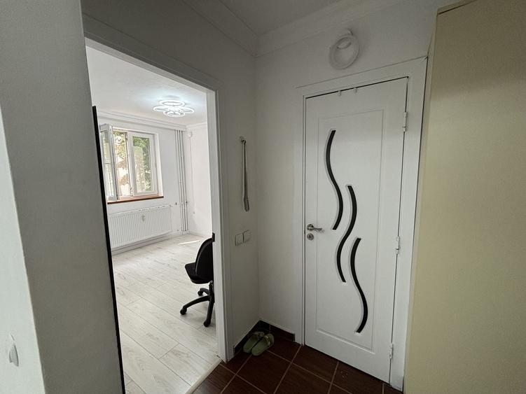 Apartament cu 3 camere semidecomandat, mobilat în Theodor Pallady