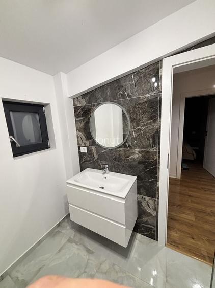 Inchiriez apartamant in regim hotelier