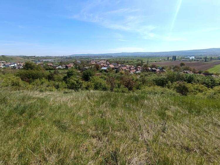 Teren Construcții extravilan de 2160 mp, în Pâclișa