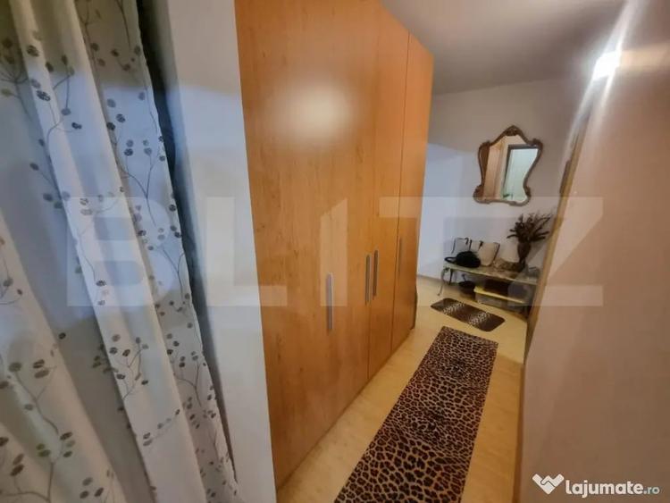 Apartament cu 3 camere decomandat, mobilat în Craiovița Nouă