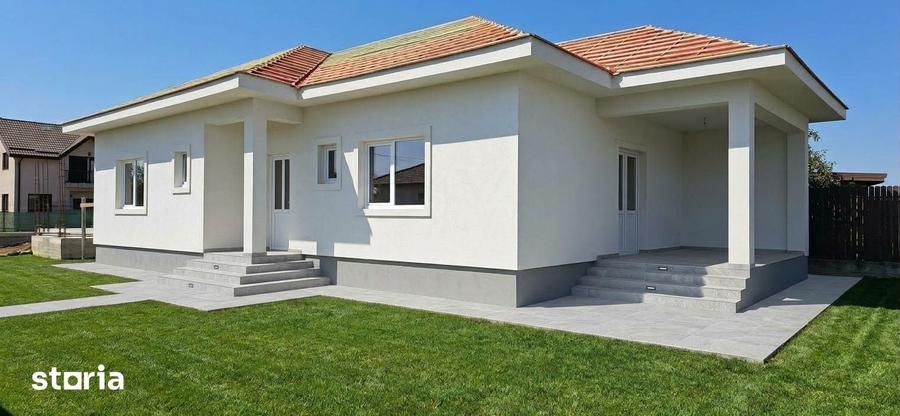 Casă cu 4 camere cu Teren 460 Mp în Domnești