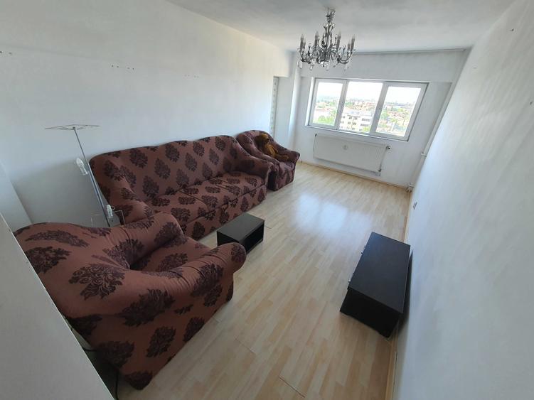 Apartament cu 4 camere decomandat în Gorjului