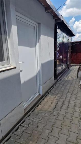 Casă cu 4 camere cu Teren 500 Mp în Cazasu