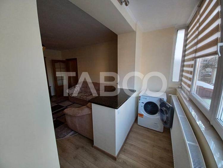 Apartament cu 3 camere semidecomandat, mobilat în Mihai Viteazul