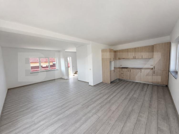 Duplex cu 3 camere cu Canalizare în Burdujeni