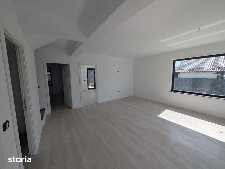 Casă cu 4 camere cu Teren 530 Mp în Central