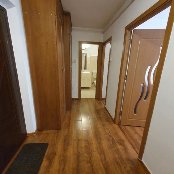 Apartament inchiriat 2 camere,decomandat,gaze,proprietar,Trocadero - 9