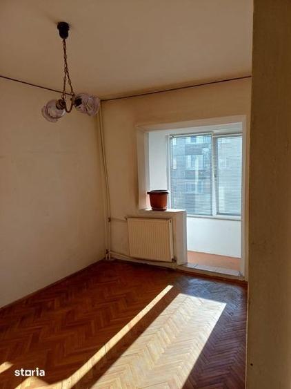 Apartament cu 3 camere în Calea Aradului
