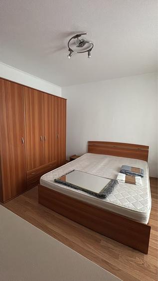 Apartament cu 2 camere decomandat în Basarab