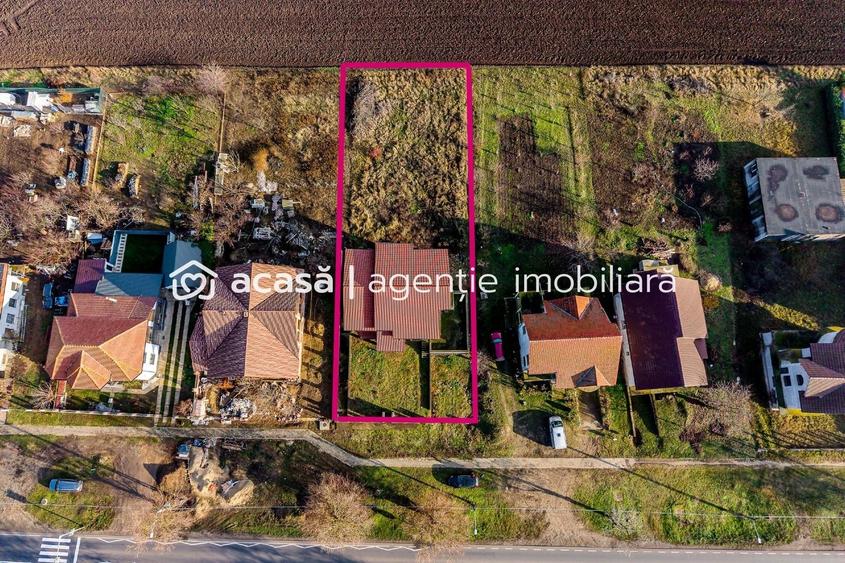 Casă individuală cu 9 camere cu Canalizare în Zimandu Nou