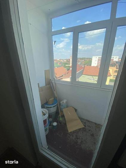 Apartament cu 2 camere semidecomandat în 14 Mai