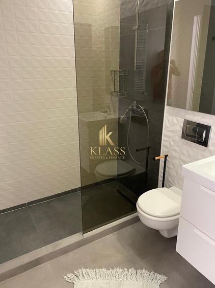 Apartament cu 3 camere semidecomandat, mobilat în Nord