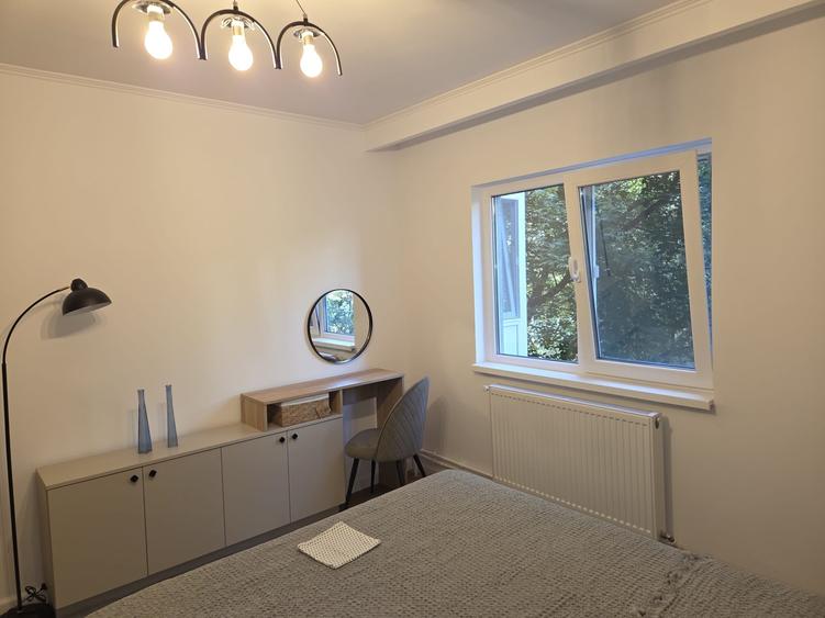 Apartament cu 2 camere decomandat în Militari
