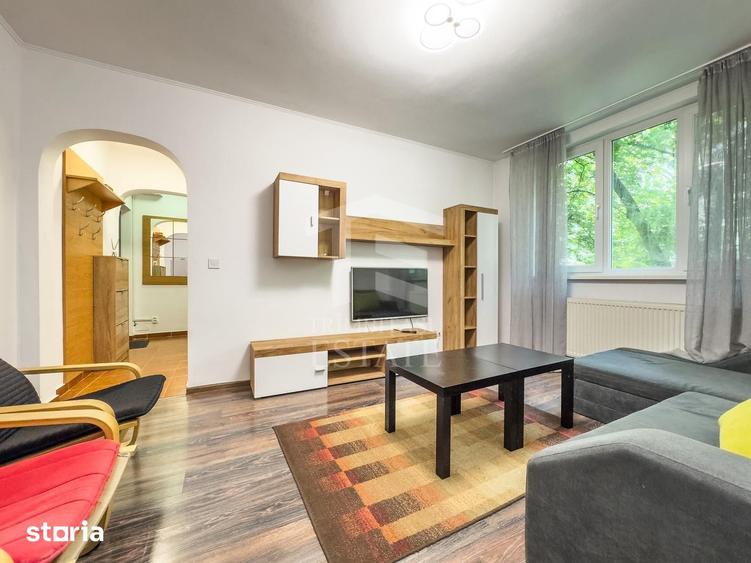 Apartament cu 3 camere semidecomandat, mobilat în Drumul Taberei
