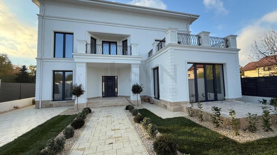 Casă individuală cu 12 camere cu Canalizare în Pipera