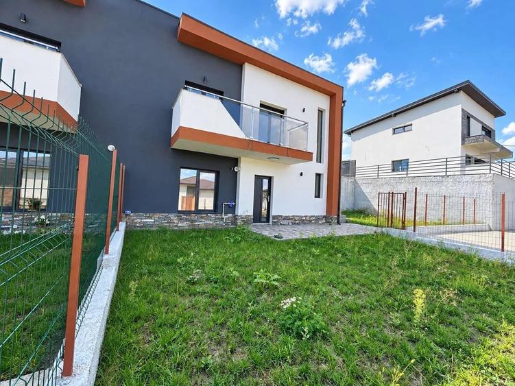 Casă individuală cu 3 camere cu Teren 250 Mp în Valea Adâncă