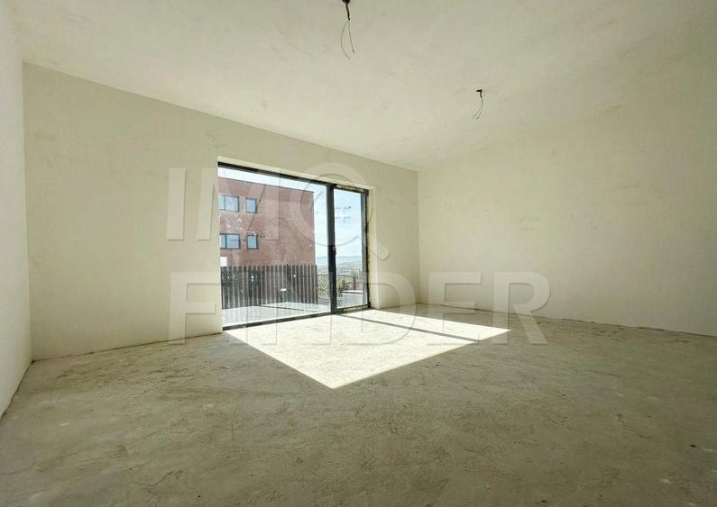 Duplex cu 4 camere cu Canalizare în Iris