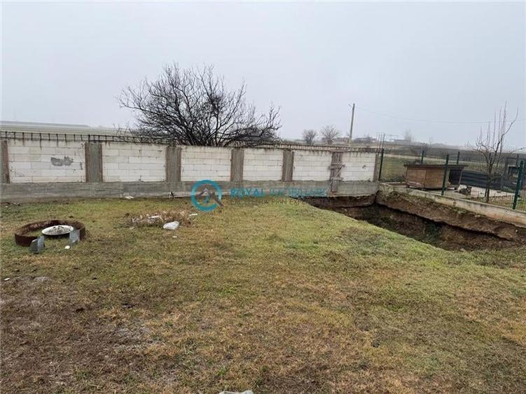 Casă individuală cu 5 camere cu Teren 704 Mp în Strejnicu