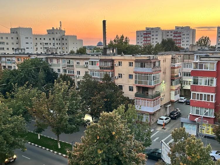 Apartament cu 2 camere decomandat în Vest