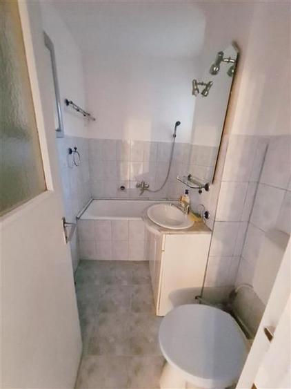 Apartament cu 3 camere circular în Astra