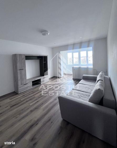 Apartament cu 3 camere decomandat în Soarelui