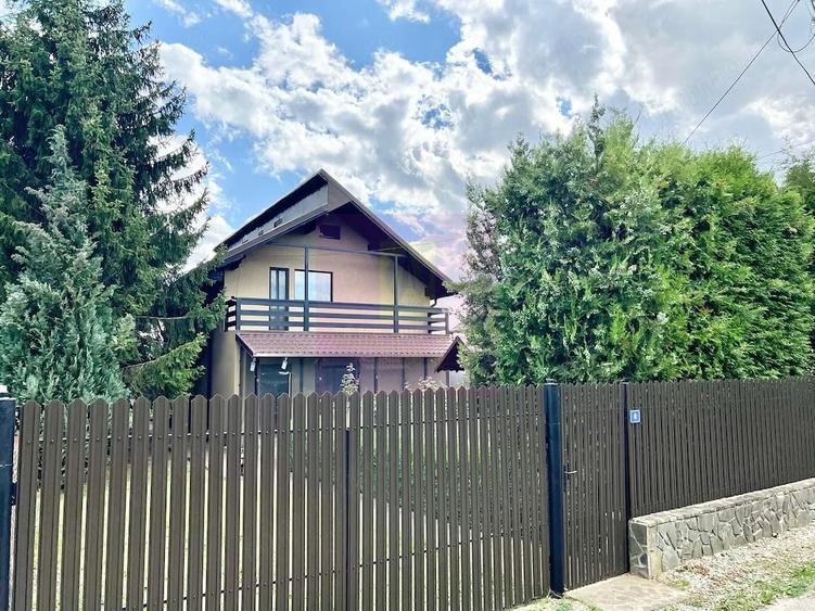 Casă cu 6 camere cu Teren 1593 Mp în Brebu