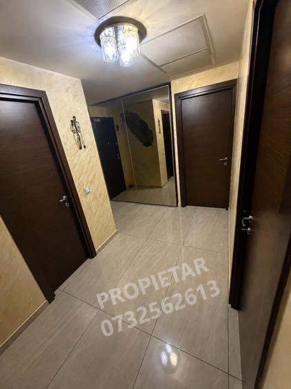 Apartament cu 3 camere decomandat în Mihai Bravu