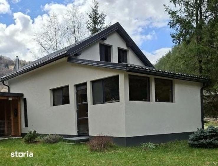 Casă cu 4 camere cu Teren 768 Mp în Râșca