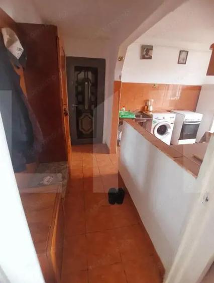 Apartament cu 2 camere semidecomandat în Aurel Vlaicu