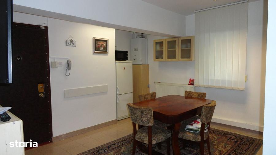 Apartament cu 3 camere în Mărăști