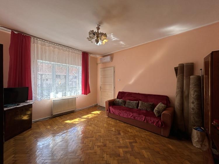Apartament cu 2 camere semidecomandat, mobilat în Iosefin