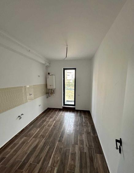 Casă cu 2 camere decomandat în Metalurgiei
