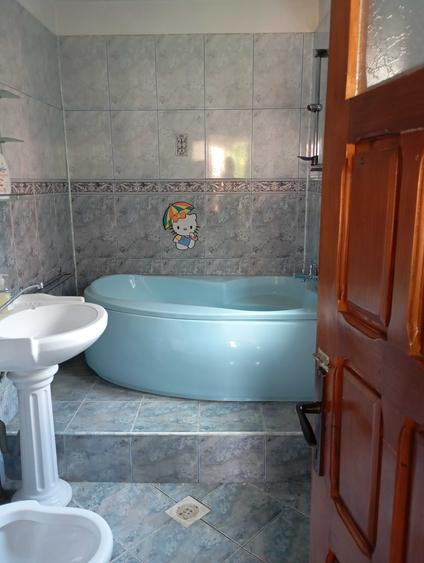 Casă cu 3 camere cu Teren 50 Mp în Central