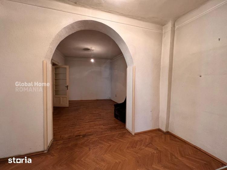 Casă cu 4 camere cu Teren 94 Mp în Centrul Civic