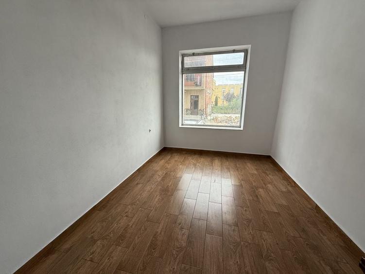Spațiu comercial, de 195 mp, în Central