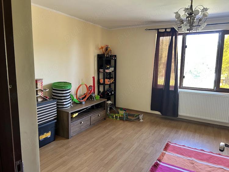 Casă cu 4 camere cu Teren 2000 Mp în Negrea