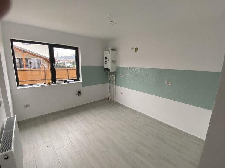 Casă cu 4 camere în Central