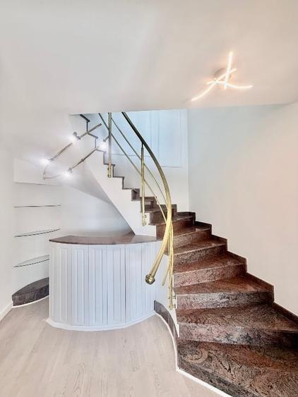 PROPRIETAR închiriez 4 camere duplex - 7