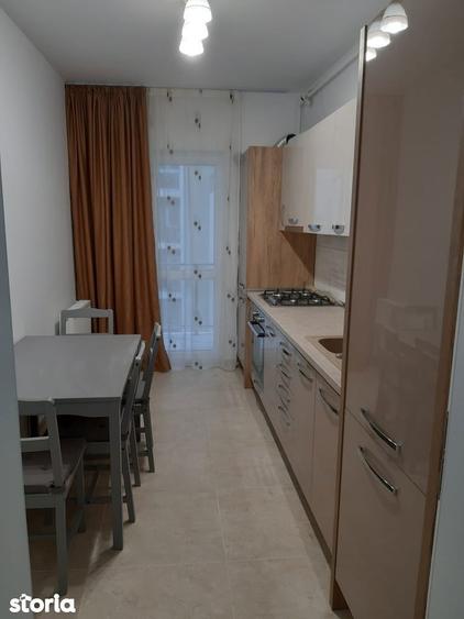 Apartament cu 2 camere decomandat, mobilat în Metalurgiei