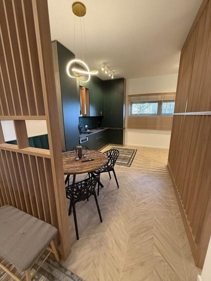 Apartament decomandat, mobilat în Central