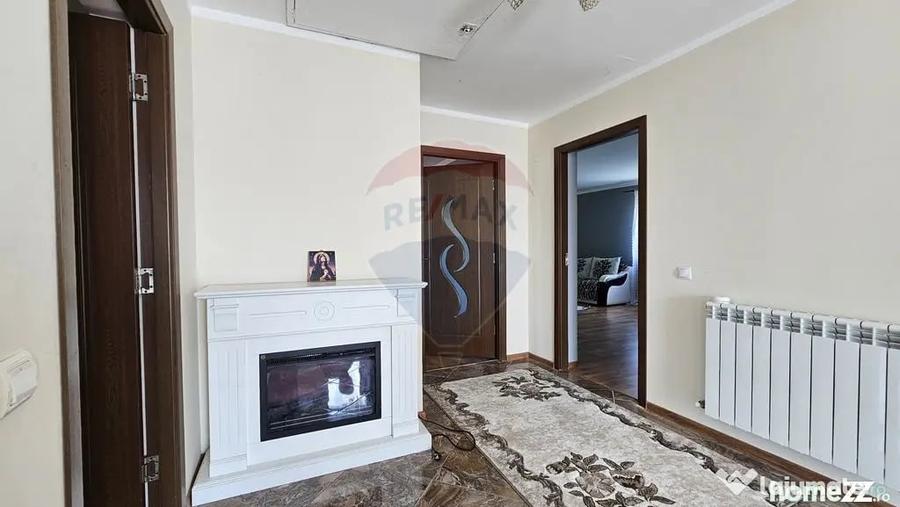 Casă cu 6 camere cu Teren 3600 Mp în Hănțești