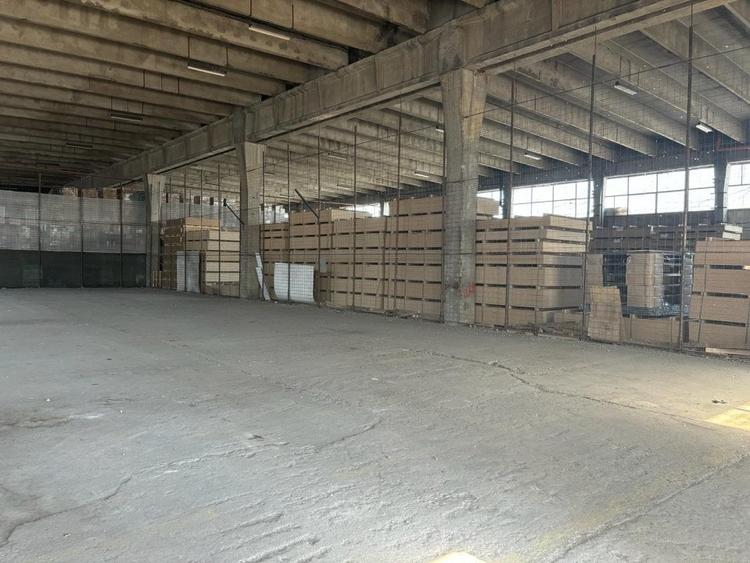 Spațiu industrial, de 650 mp, în Industriilor