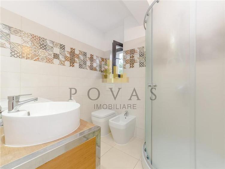 Apartament cu 3 camere semidecomandat, mobilat în Iancu Nicolae