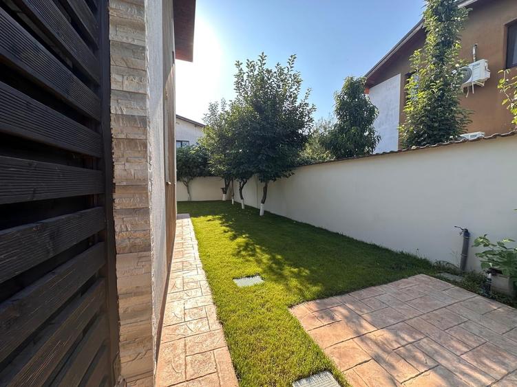 Duplex cu 3 camere cu Canalizare în Domnești