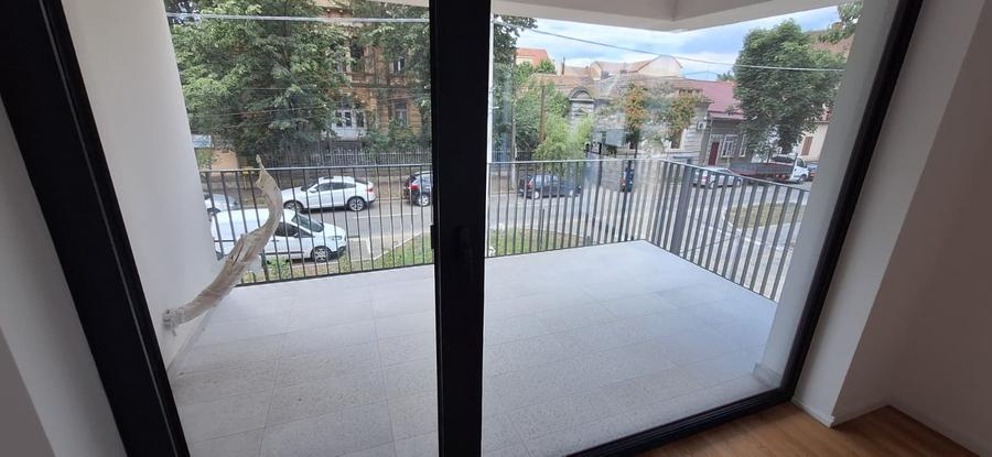 Apartament cu 4 camere în Central