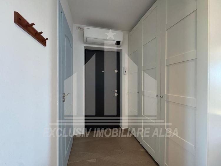 Apartament cu 3 camere decomandat, mobilat în Caroline Apulum