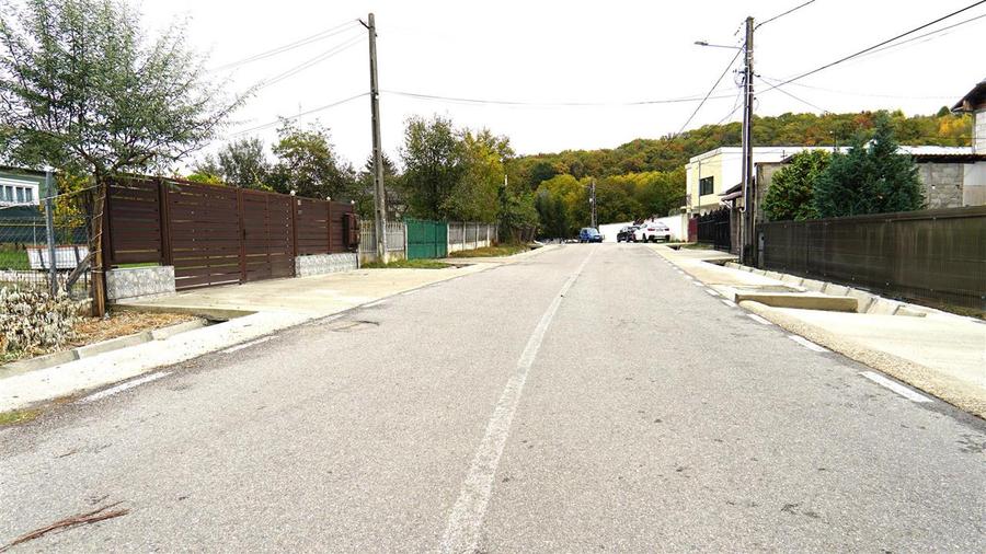 Teren intravilan de 9000 mp, în Aninoasa