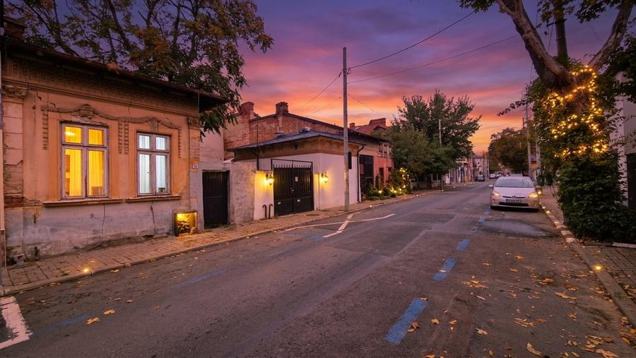 Casă individuală cu 2 camere cu Teren 65 Mp în Grivița