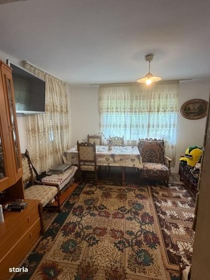 Casă cu 4 camere în Podari